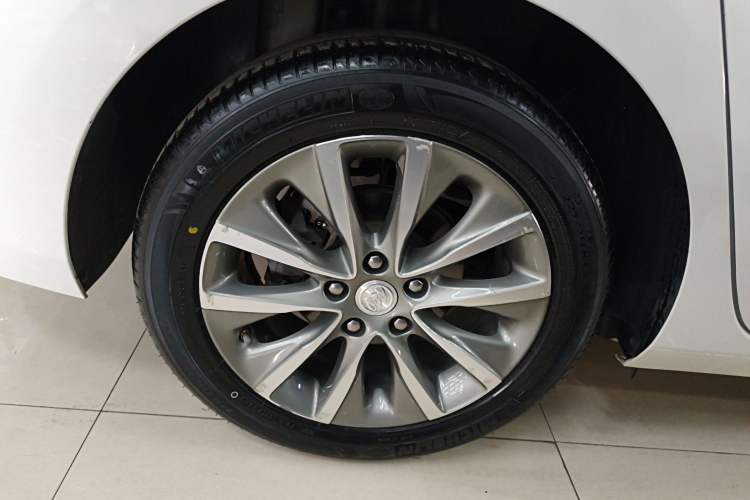 Used Buick GL6 2021 323T Mild Hybrid Connect Luxury Model
