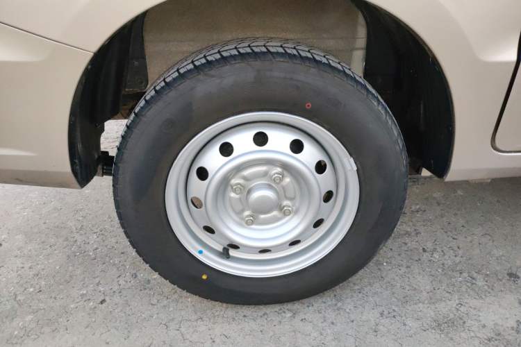 Used Wuling Hongguang V 2022 1.5L Jingqu Edition Electric-Assist LAR