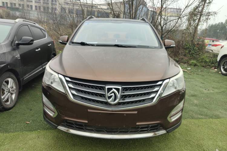Used Baojun 560 2015 1.8L Manual Luxury Model