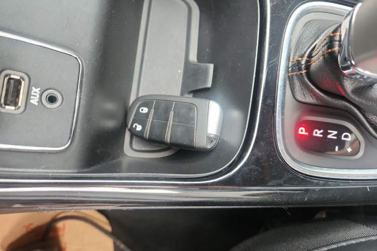 Used  Compass 2019 220T Automatic Family Edition
