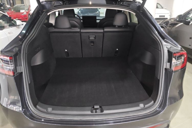 Used Tesla Model Y 2024 Long-Range All-Wheel-Drive Version