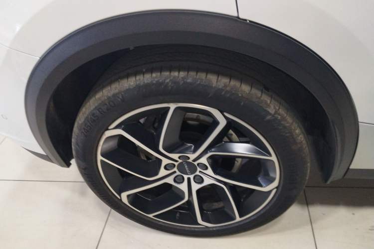 Used Lynk & Co 05 2020 2.0TD Two-Wheel Drive Shine Halo
