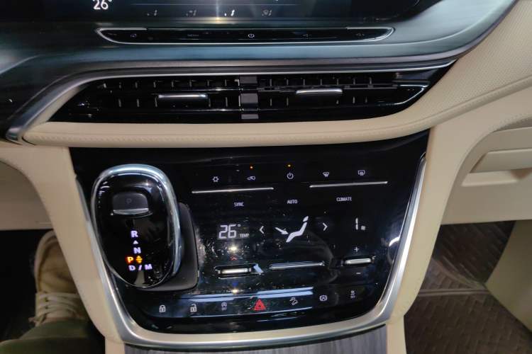 Used Buick GL8 2023 ES Lu Zun Deluxe Model