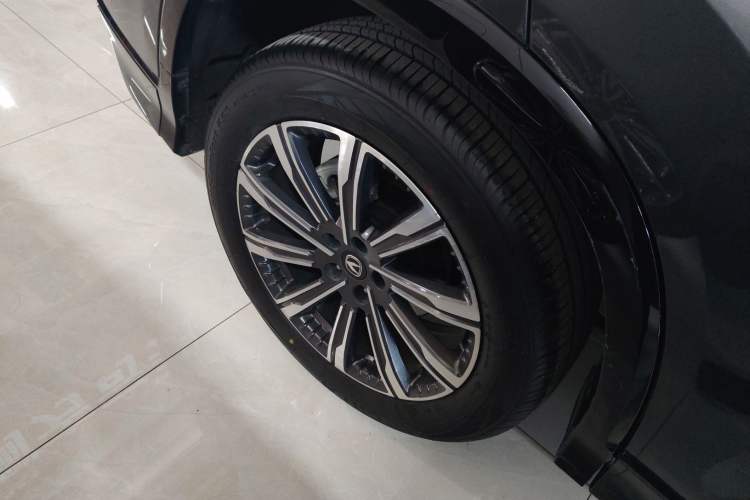 Used Changan CS75 PLUS 2024 3rd Generation Champion Edition 1.5T Intelligent Drive Dynamic Model
