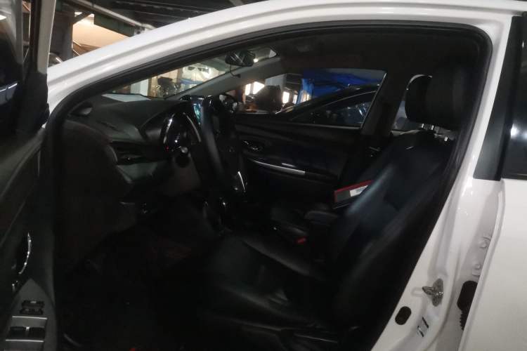 Used Toyota YARiS L 2015 1.5E Automatic Charm Edition