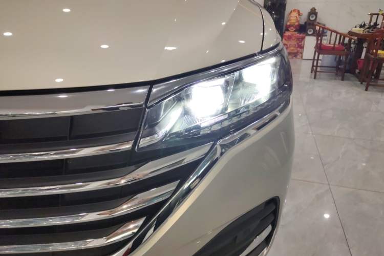 Used Volkswagen Viloran 2024 380TSI Luxury Edition