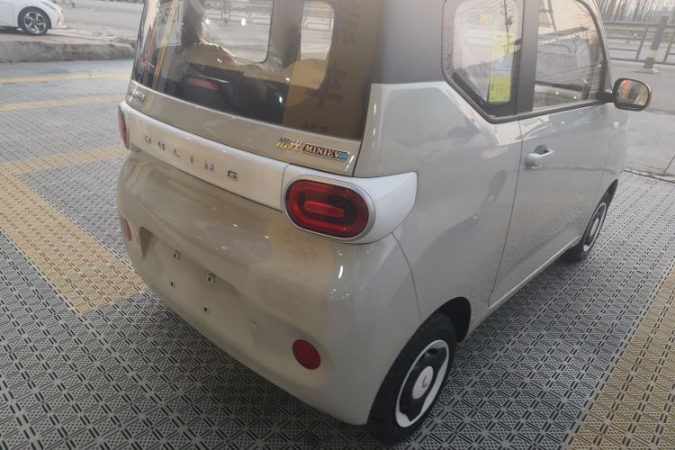 Used Wuling Hongguang MINIEV 2024 3rd Generation 215km Youth Edition
