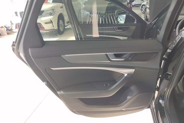 Used Audi A6L 2022 40 TFSI Luxury Dynamic Model
