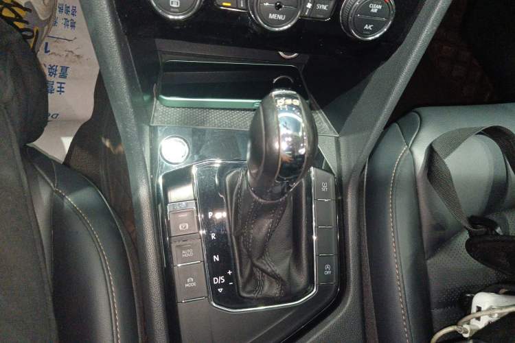 Used Volkswagen Tharu 2020 280TSI Two-Wheel Drive Luxury Plus Version China VI Standard