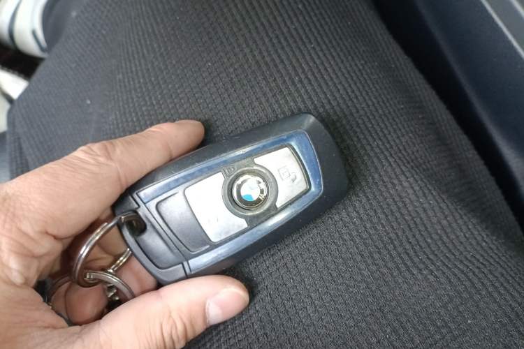 TDK.VehicleDetails.img