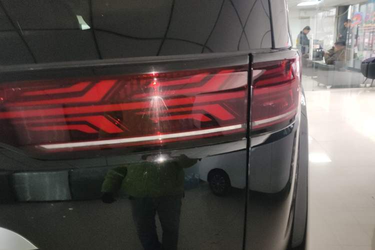 Used Denza D9 2024 DM-i 980 Four-Wheel Drive Prestige Model