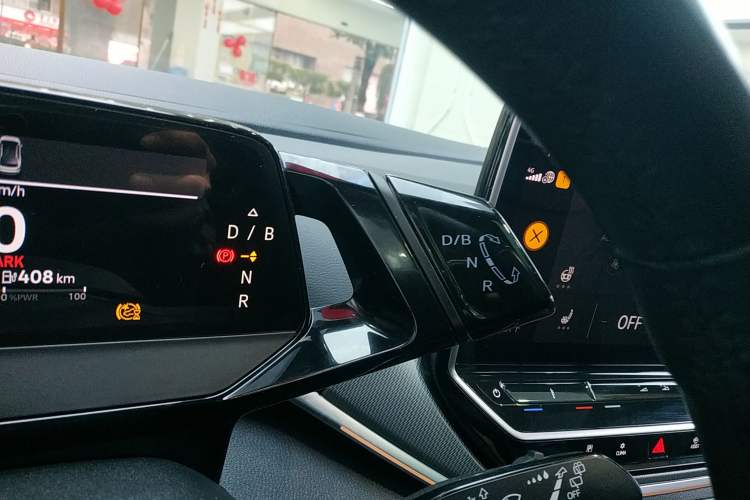 Used Volkswagen ID.4 CROZZ 2021 Long-Range Lite PRO Two-Wheel Drive Version