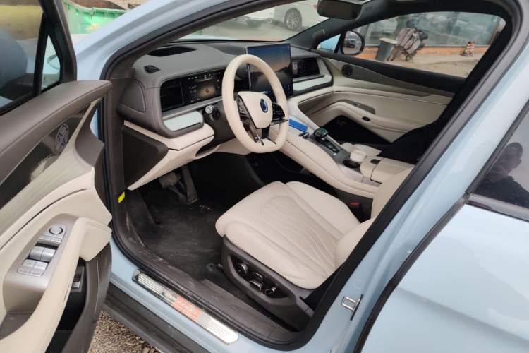 Used Denza N7 2023 Long-Range Performance Edition
