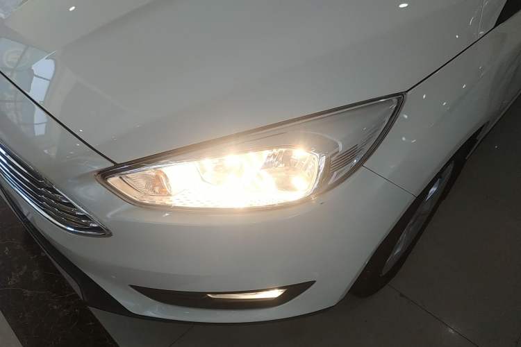 Used Ford Focus 2017 Sedan 1.6L Automatic Comfort Plus SmartDrive Edition