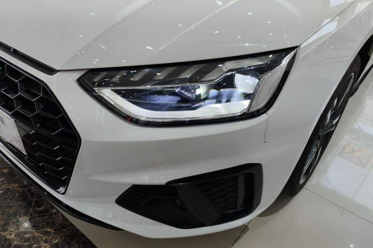 Used Audi A4L 2022 40 TFSI Luxury Dynamic Model