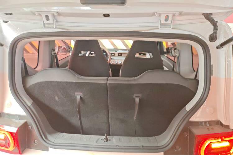 Used Wuling Hongguang MINIEV 2021 Macaron Premium Model – Lithium Iron Phosphate
