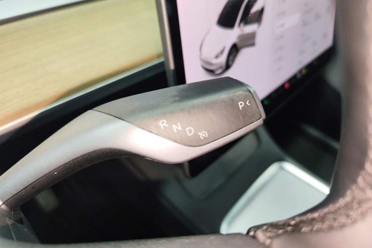 Used Tesla Model Y 2021 Long-Range All-Wheel-Drive Version