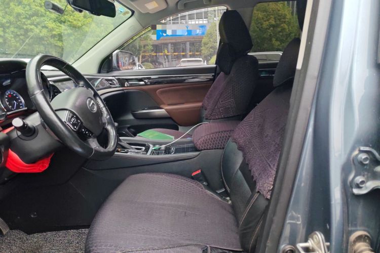 Used GAC Trumpchi GS8 2017 320T Two-Wheel Drive Luxury Smart Connectivity Version (7 Seats)
