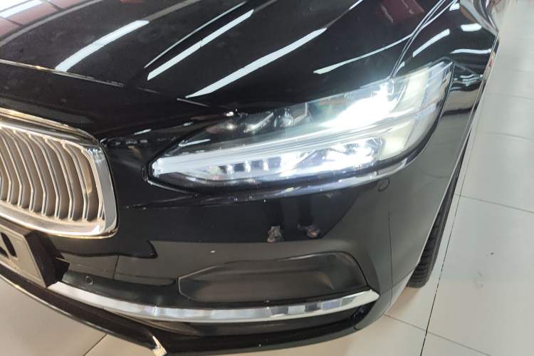 Used Volvo S90 2023 B5 Zhiyuan Luxury Edition
