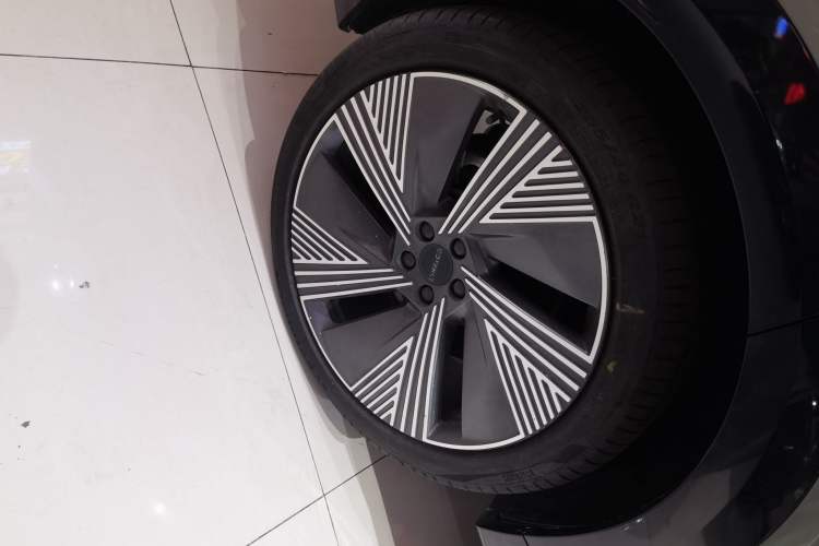 Used Lynk & Co 08 EM-P 2023 220km All-Wheel-Drive Performance Halo