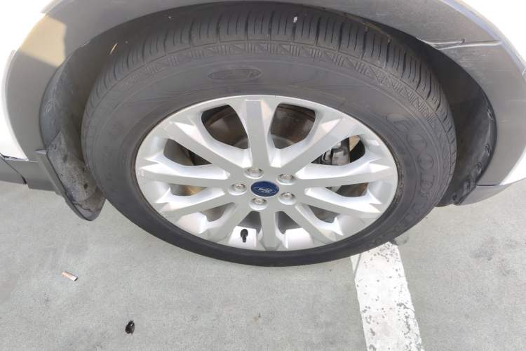 Used Ford Kuga 2015 1.5L GTDi Two-Wheel Drive Fashion Edition
