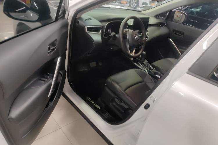 Used Toyota FRONTLANDER 2024 2.0L CVT Elite Plus Edition
