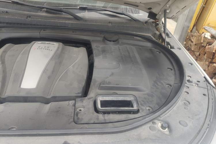 Used Zotye T700 2017 1.8T Dual-Clutch Luxury Model
