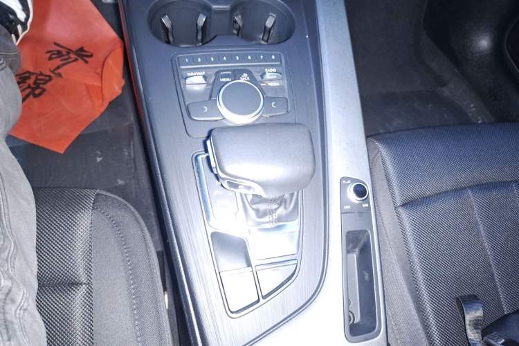 Used Audi A4L 2019 40 TFSI Ambition China VI