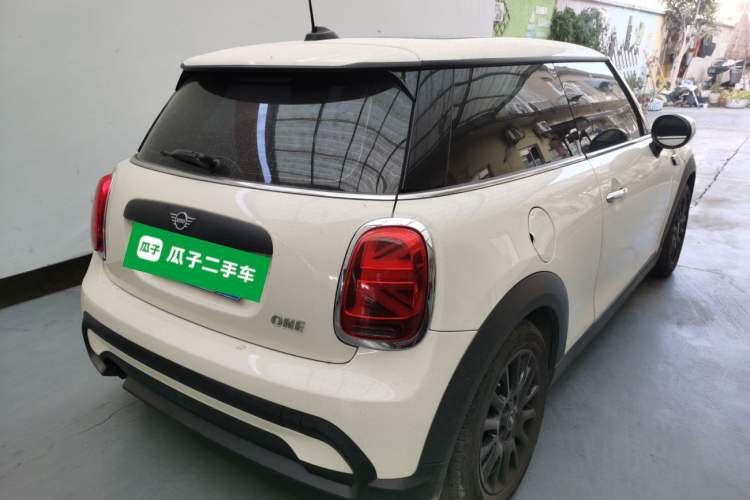 Used  MINI 2023 1.5T ONE
