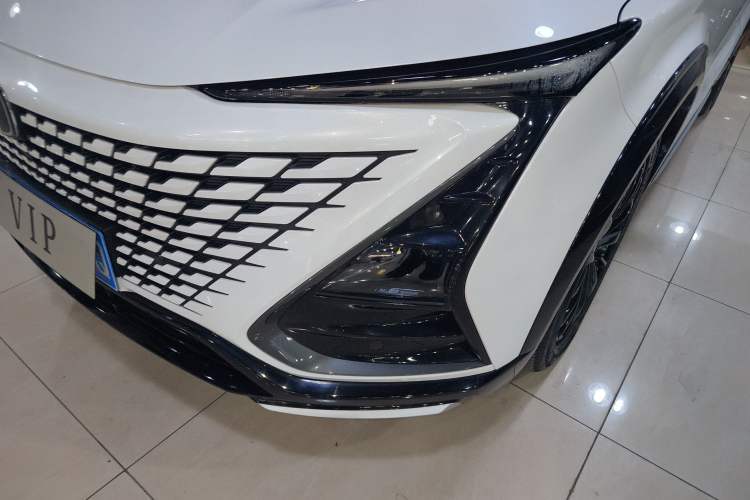 Used Changan UNI-T 2023 2nd Generation 1.5T Luxury Version
