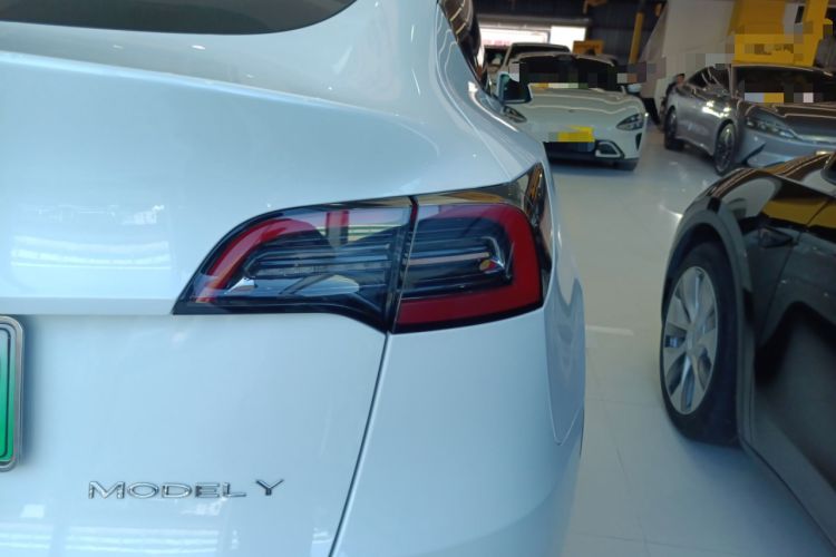 Used Tesla Model Y 2022 Rear-Wheel-Drive Version
