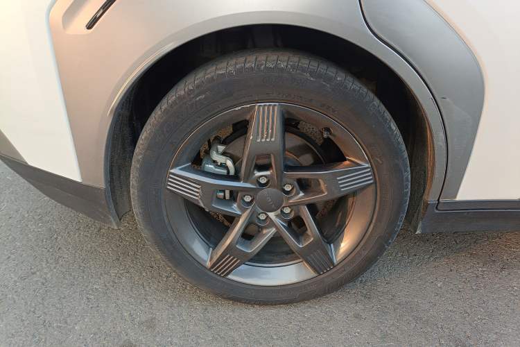 Used AION Y 2022 Plus 70 Tech Edition
