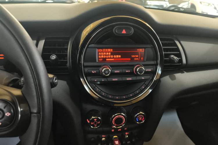 Used  MINI 2016 1.2T ONE Pioneer Edition
