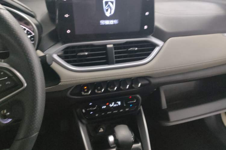 Used Baojun 510 2019 1.5L CVT Enjoyment Model China VI Emission Standard