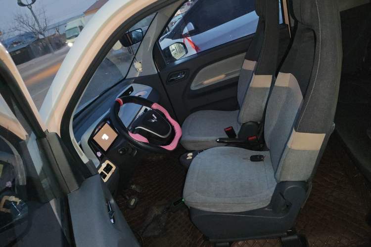 Used Wuling Hongguang MINIEV 2022 Macaron Fashion Model Lithium Iron Phosphate
