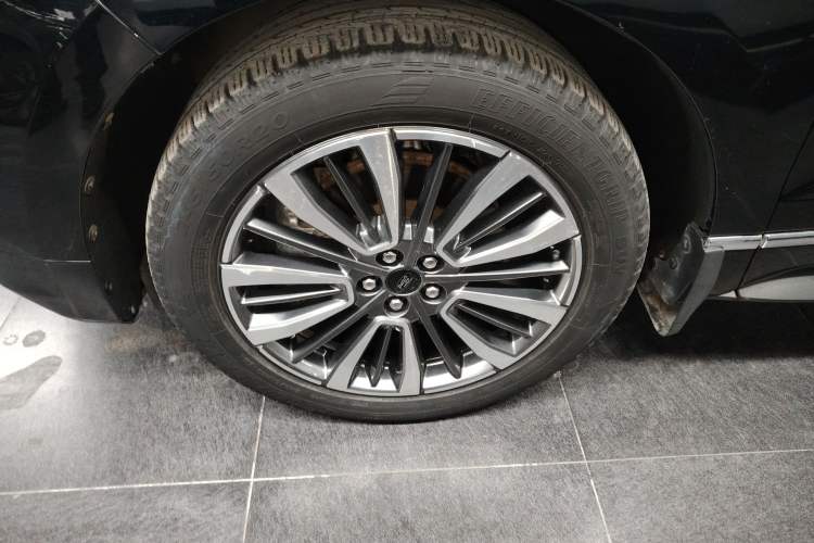 Used Ford Edge 2021 PLUS EcoBoost 245 Two-Wheel-Drive Titanium 7-Seater
