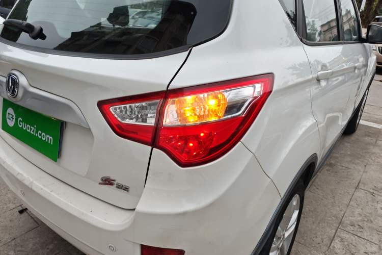 Used Changan CS35 2016 1.6L Manual Luxury Model China V Standard
