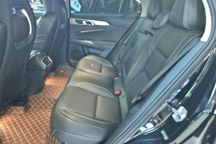 Used Lynk & Co 01 2017 2.0T Two-Wheel Drive Pro Edition
