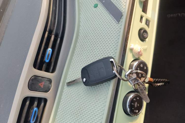 Used Wuling Hongguang MINIEV 2022 Easy Version Lithium Iron Phosphate