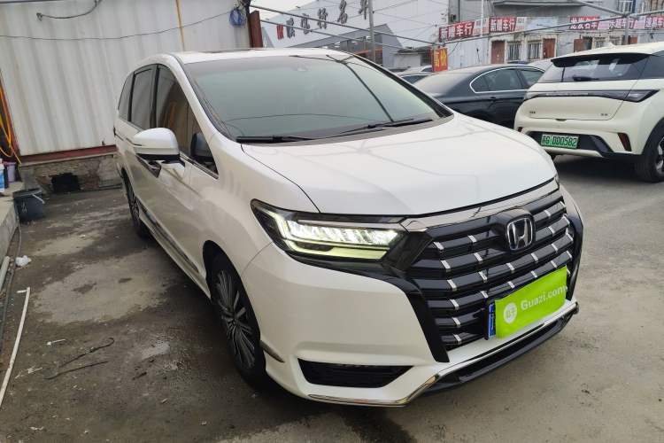 Used Honda Elysion 2022 2.0L eHEV Luxury Edition

