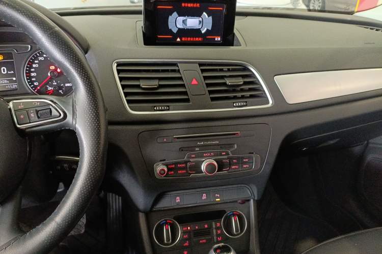 Used Audi Q3 2018 30th Anniversary Edition 35 TFSI Fashion Model
