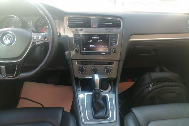 Used Volkswagen Golf 2016 230TSI Automatic Luxury Version