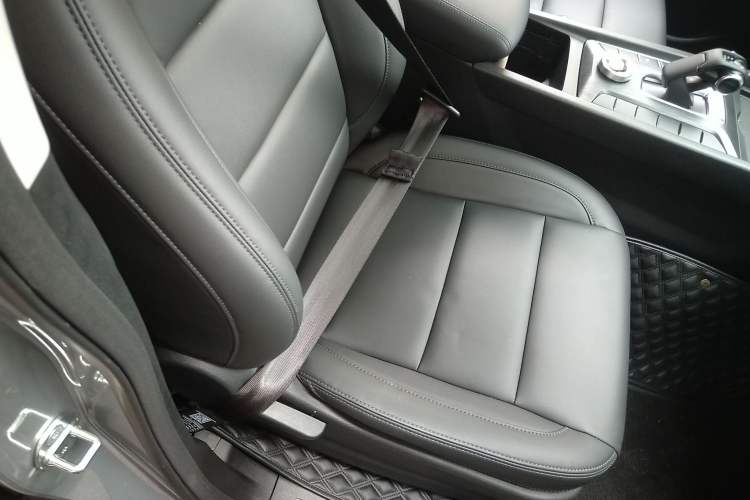 Used Great Wall Poer 2023 2.0T Commercial Version Automatic Diesel Two-Wheel Drive Elite Trim with Long Bed – GW4D20M