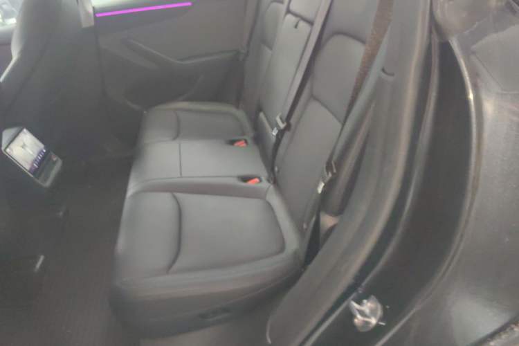 Used Tesla Model Y 2025 Rear-Wheel-Drive Version