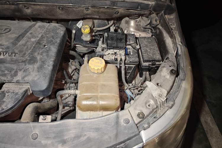 Used Baojun 730 2014 1.5L manual standard trim 7 seats
