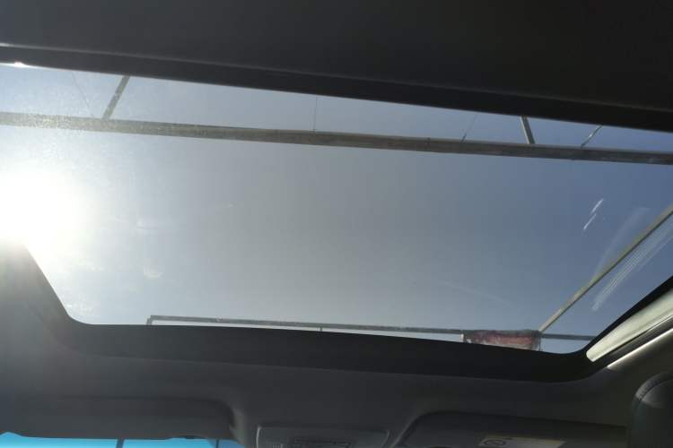 Used Toyota Camry 2019 Revised Version Dual-Engine 2.5 HG Luxury Edition
