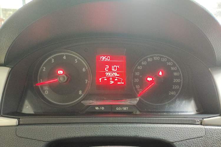 Used Volkswagen Santana 2016 1.4L Manual Fashion Edition
