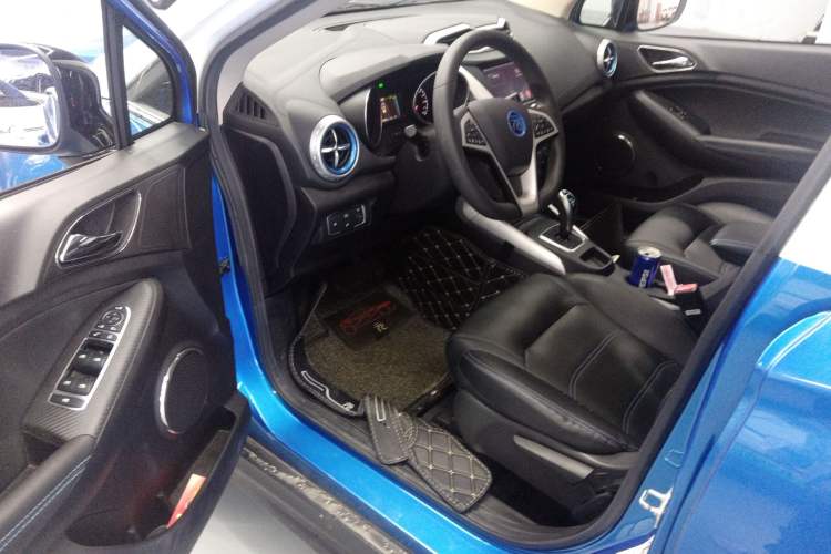 Used BYD Yuan New Energy 2018 EV360 Smart Connected Cool Model
