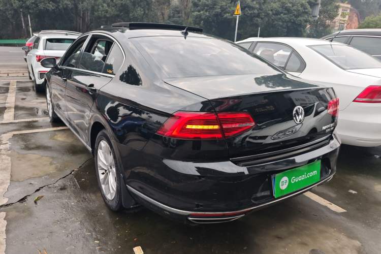 Used Volkswagen Magotan 2018 330TSI DSG Luxury Model
