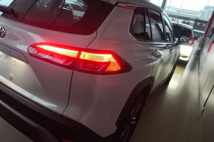 Used Toyota FRONTLANDER 2022 2.0L CVT Luxury PLUS Edition
